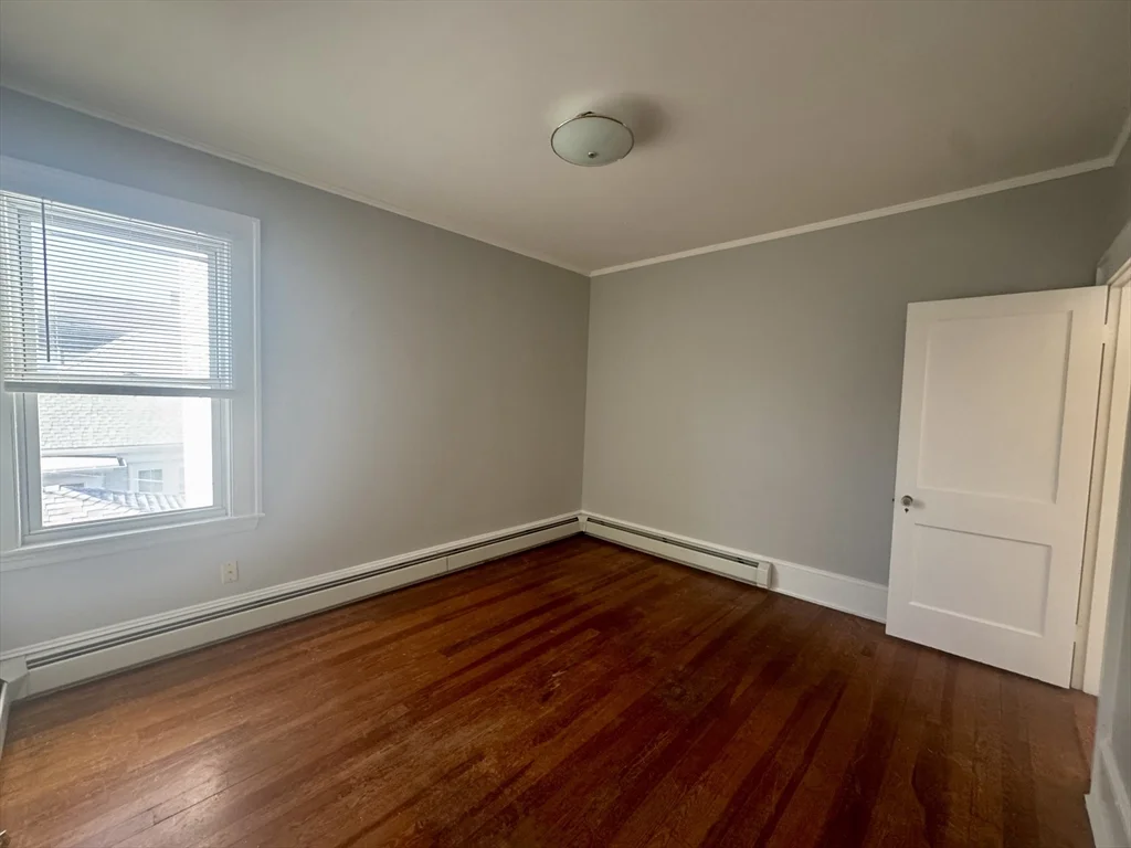 1 bed, 1 bath apartment for rent at 69 Brooklawn St Unit B, Far North — photo 11 of 19