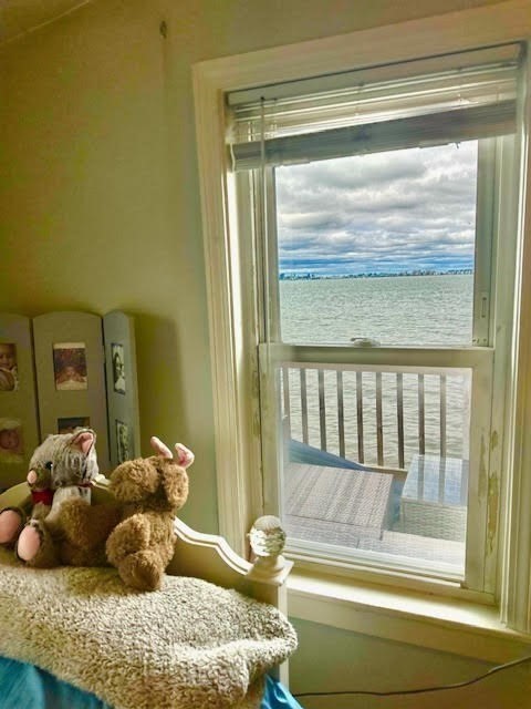3 bed, 1 bath apartment for rent at 69 Castle Rd Unit 2, Nahant — photo 12 of 16