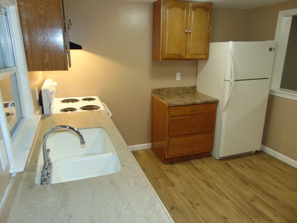 2 bed, 1 bath apartment for rent at 69 Chapel St Unit A, Shirley — photo 5 of 40