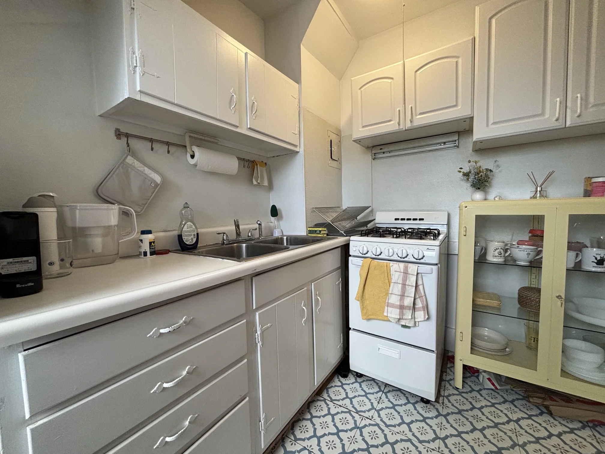 1 bed, 1 bath apartment for rent at 69 Charles St Unit 3, Beacon Hill — photo 6 of 16