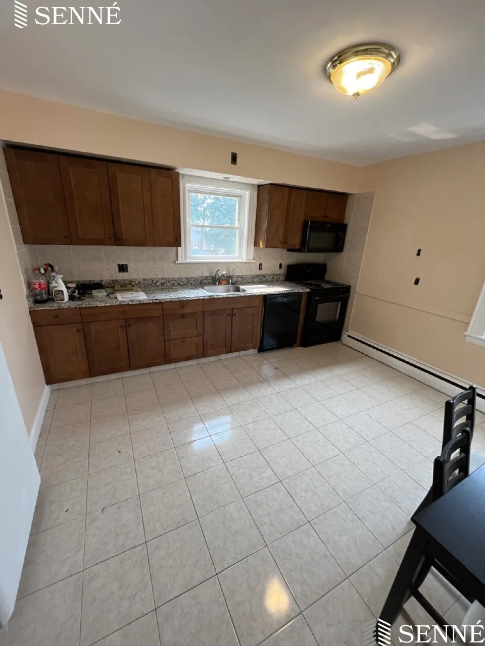 2 bed, 1 bath apartment for rent at 69 Cherry St Unit 2, West Newton — photo 8 of 13