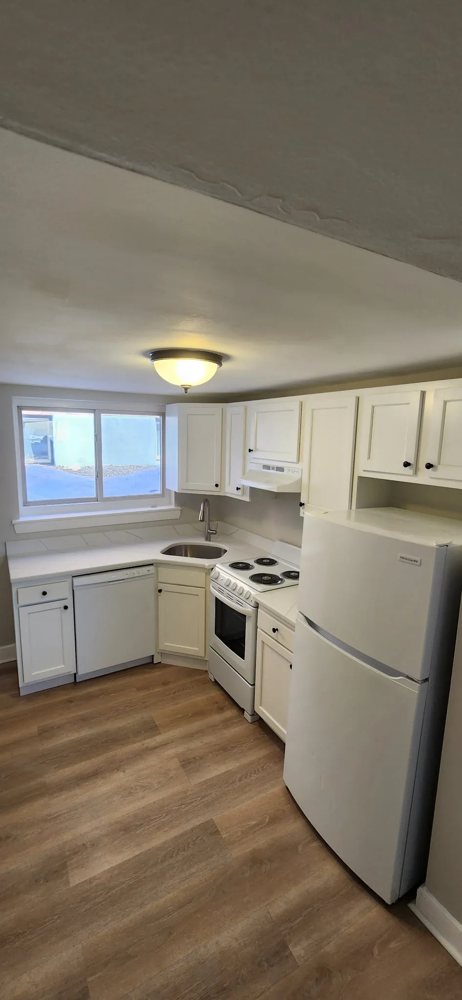 2 bed, 1 bath apartment for rent at 69 Chiswick Rd Unit 1, Brighton — photo 4 of 17