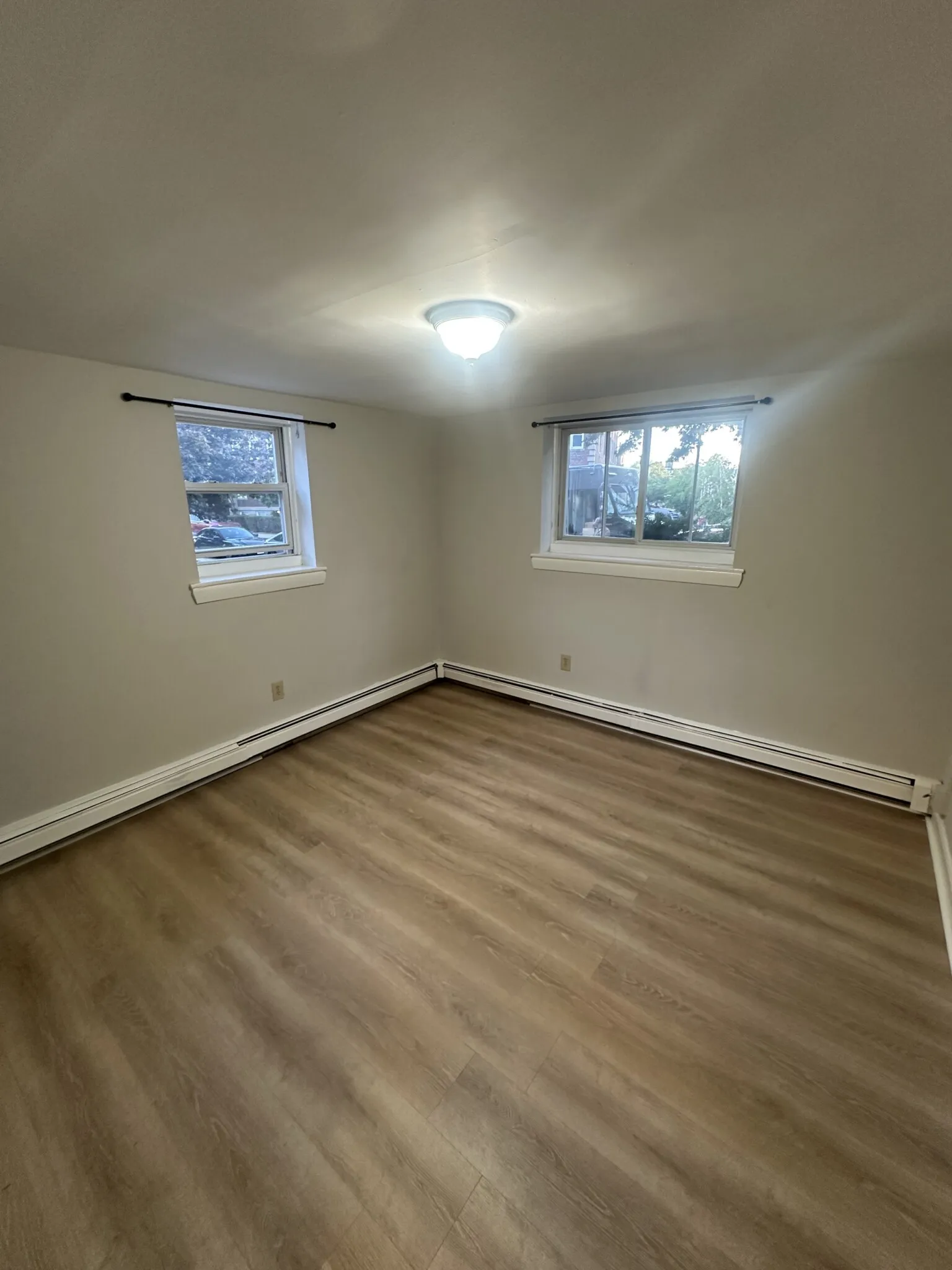 2 bed, 1 bath apartment for rent at 69 Chiswick Rd Unit 1, Brighton — photo 5 of 17