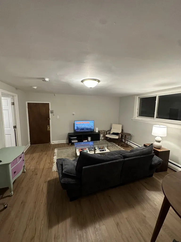 3 bed, 1 bath apartment for rent at 69 Chiswick Rd Unit 2, Brighton — photo 1 of 33