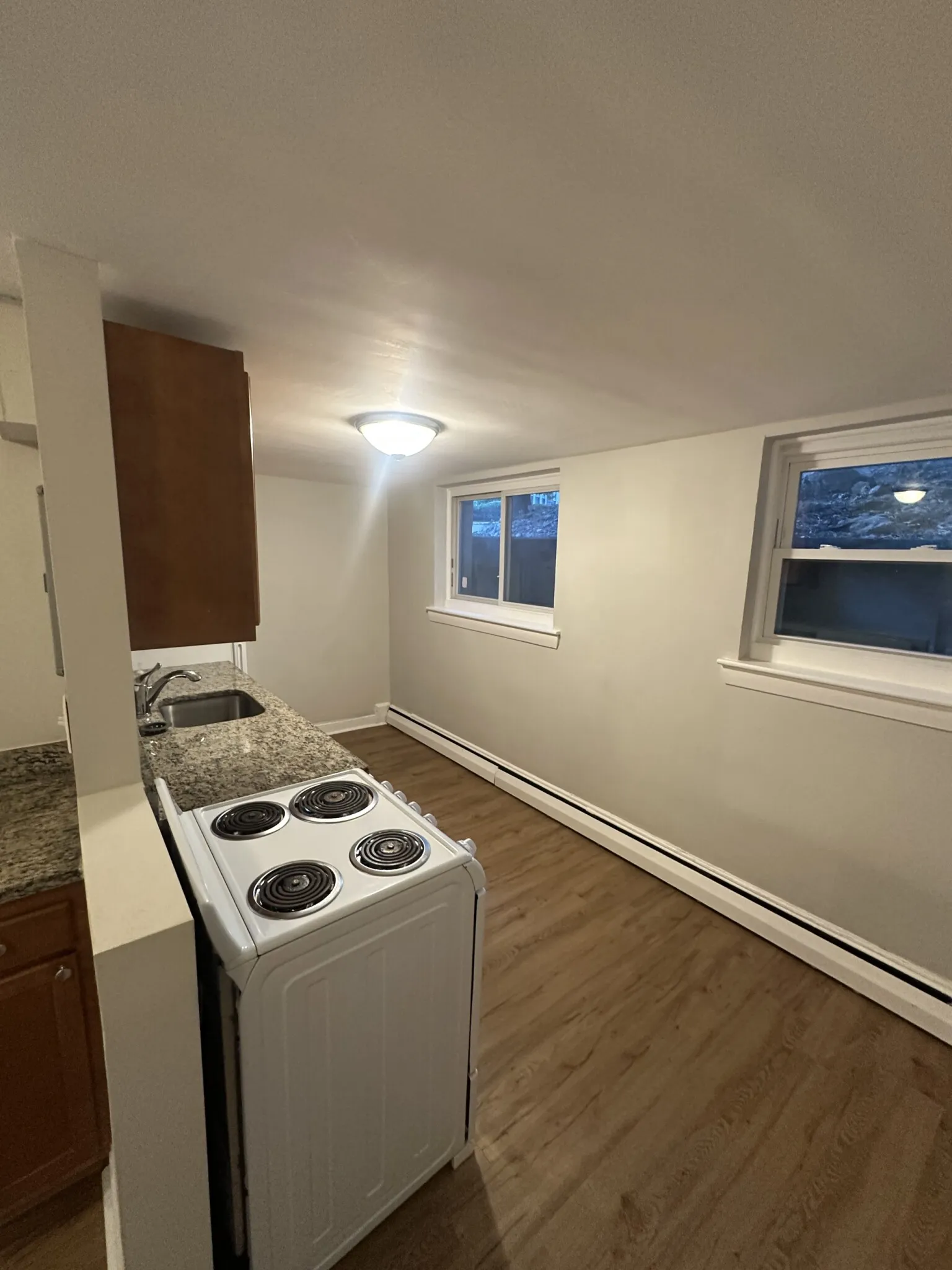3 bed, 1 bath apartment for rent at 69 Chiswick Rd Unit 2, Brighton — photo 5 of 33