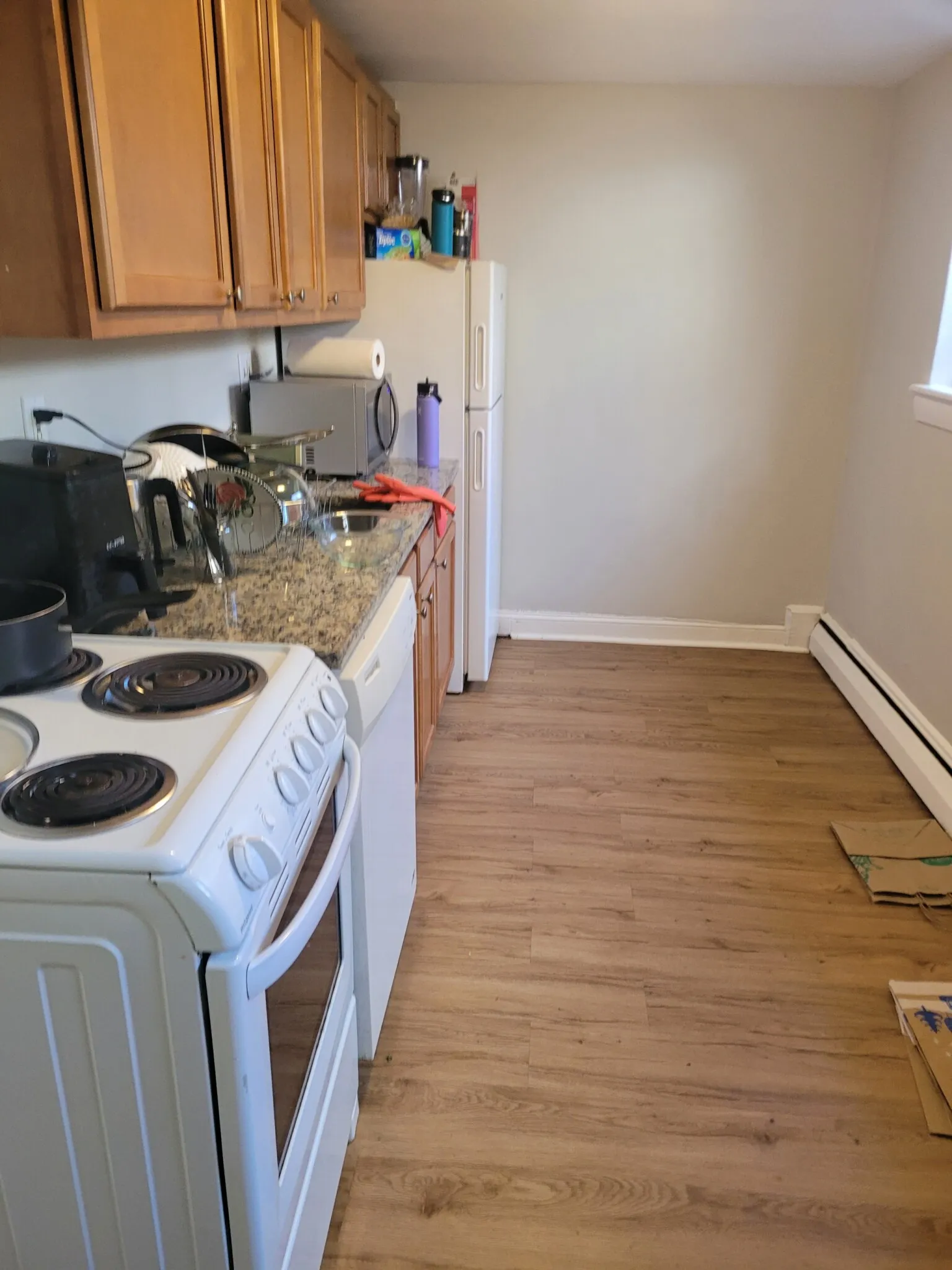 3 bed, 1 bath apartment for rent at 69 Chiswick Rd Unit 2, Brighton — photo 14 of 33
