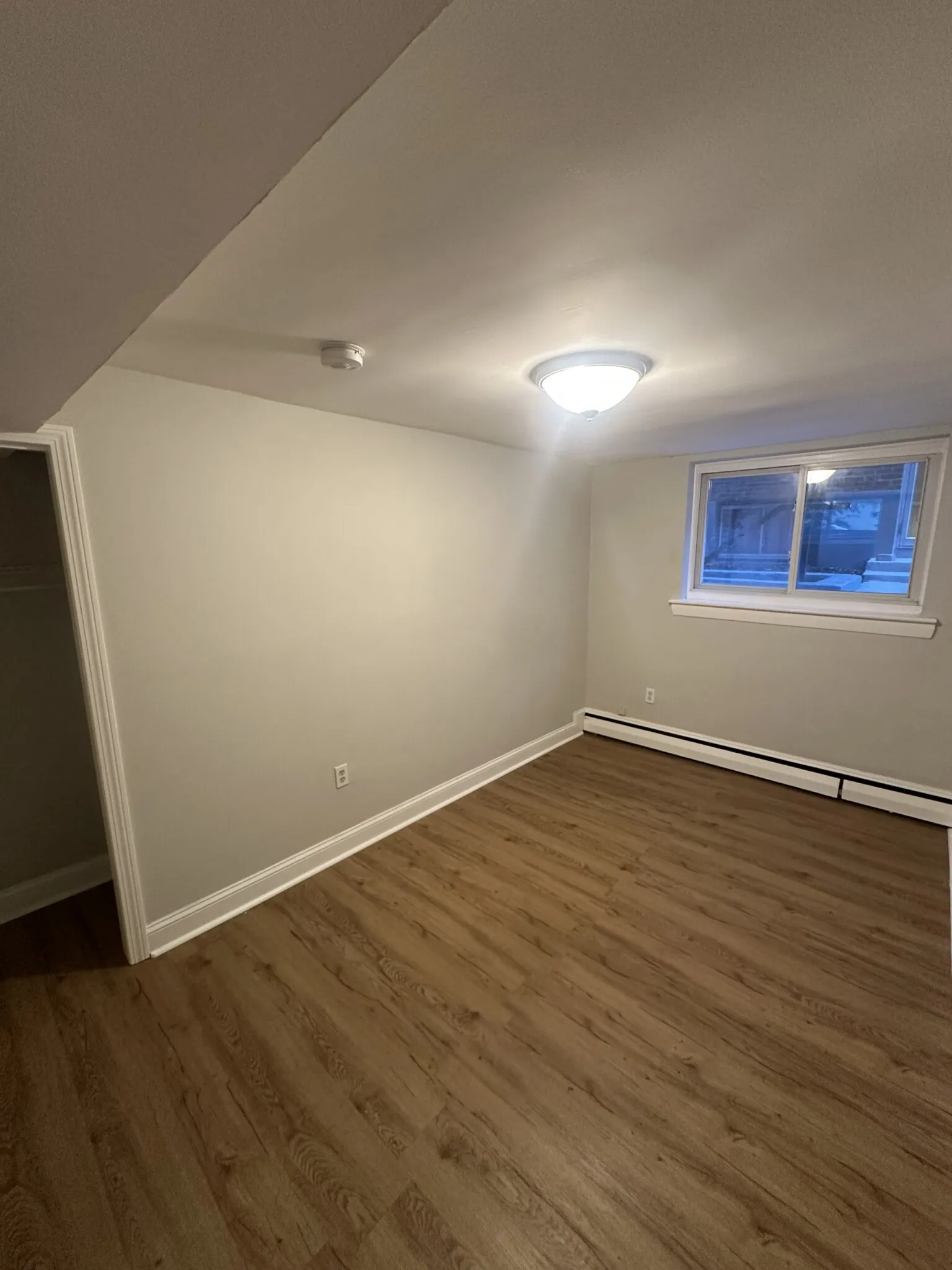3 bed, 1 bath apartment for rent at 69 Chiswick Rd Unit 2, Brighton — photo 9 of 33