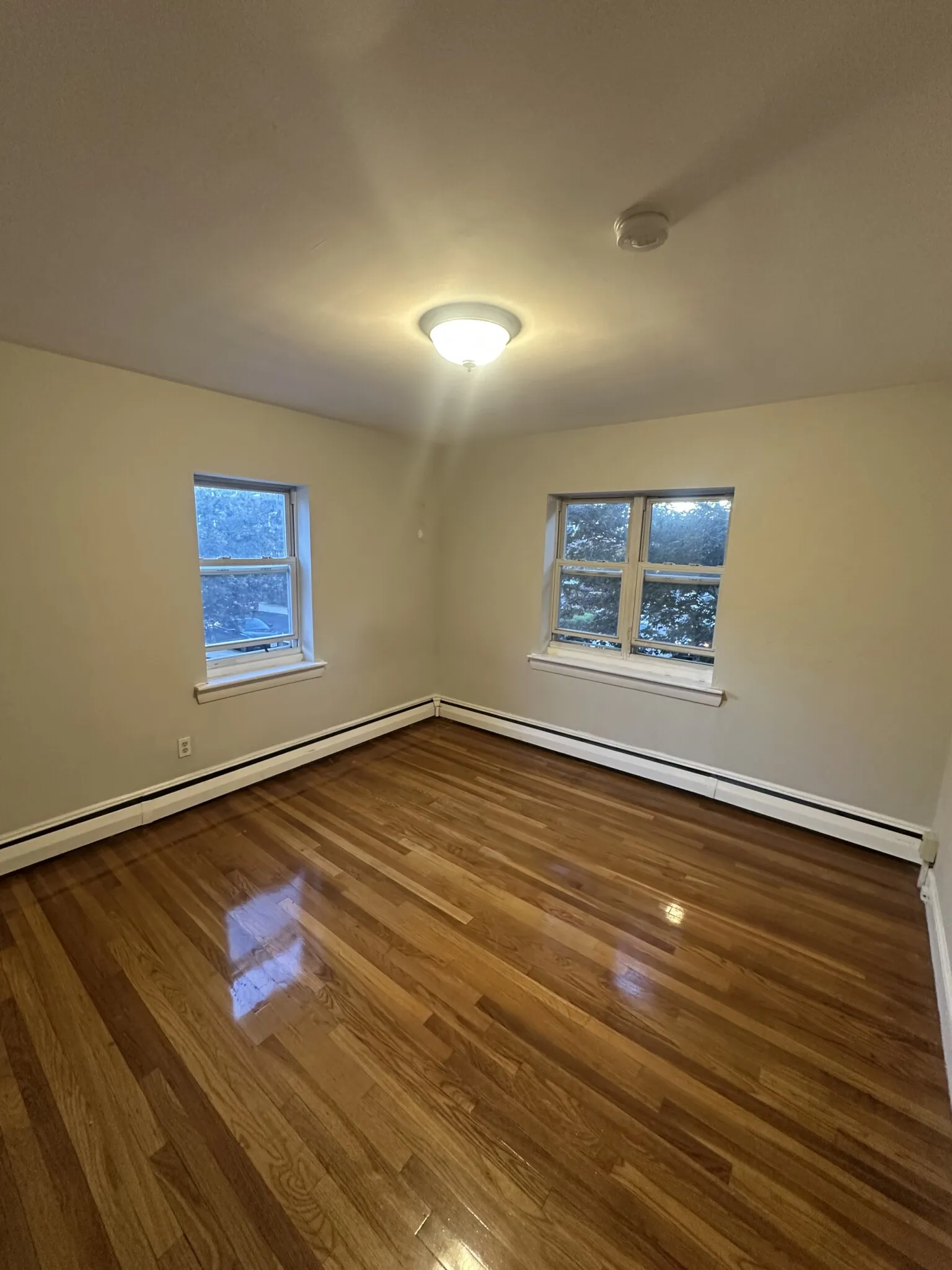 2 bed, 1 bath apartment for rent at 69 Chiswick Rd Unit 3, Brighton — photo 5 of 26