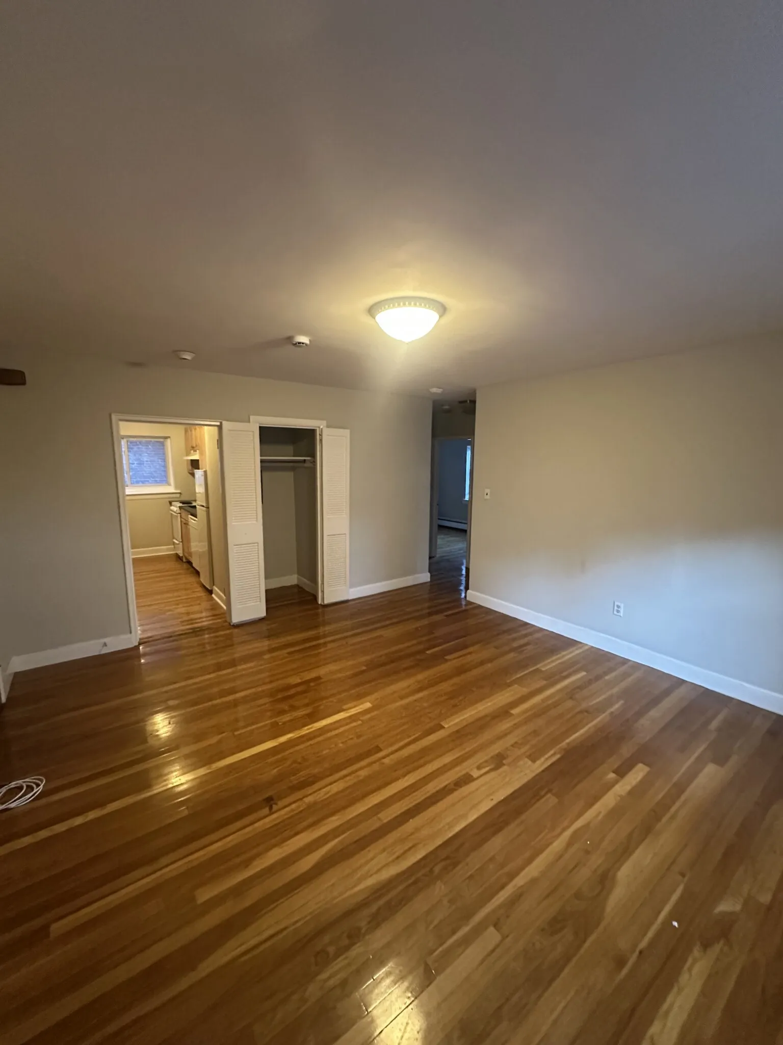 2 bed, 1 bath apartment for rent at 69 Chiswick Rd Unit 3, Brighton — photo 4 of 26