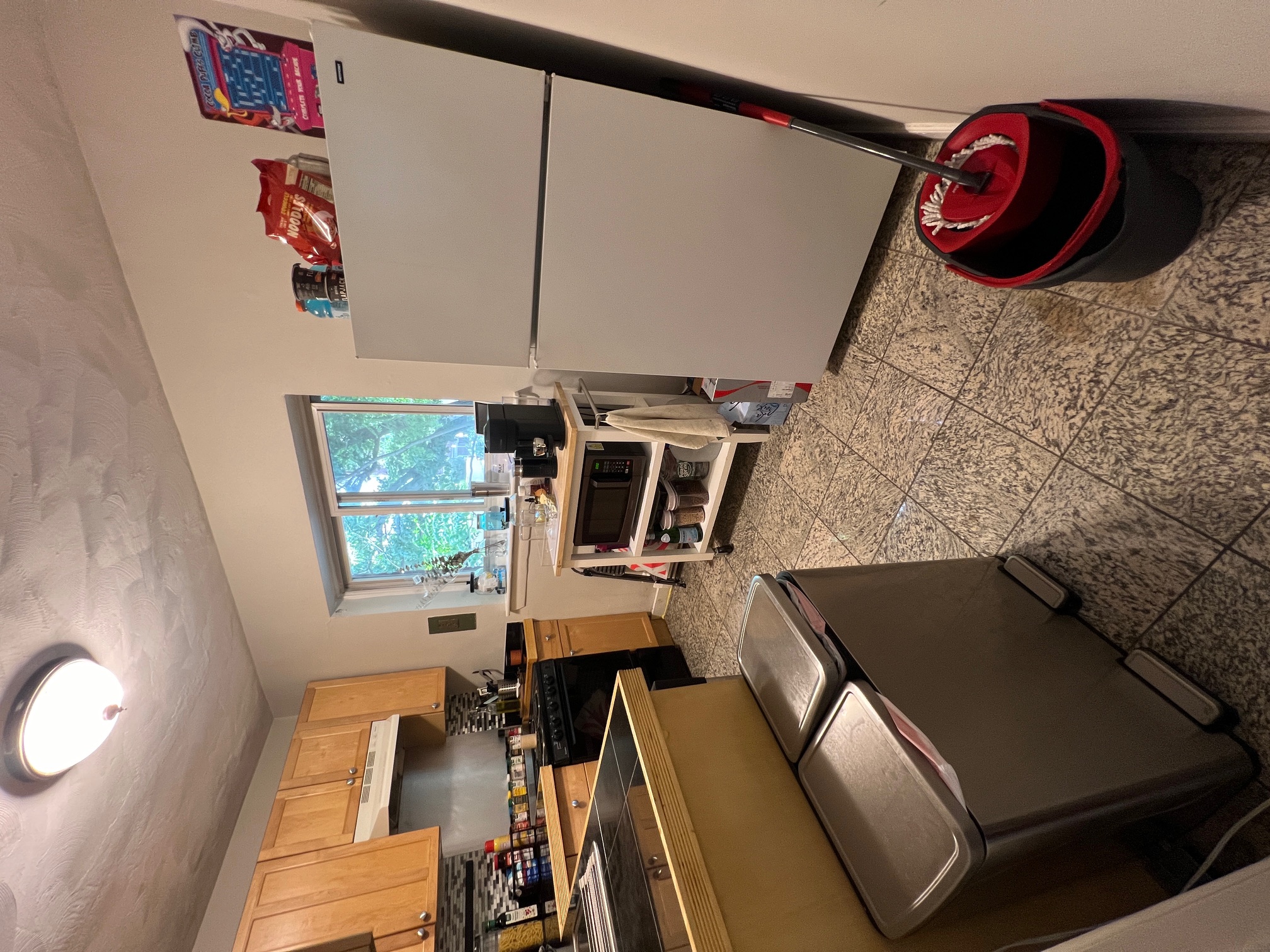 1 bed, 1 bath apartment for rent at 69 Chiswick Rd Unit 4, Brighton — photo 4 of 6