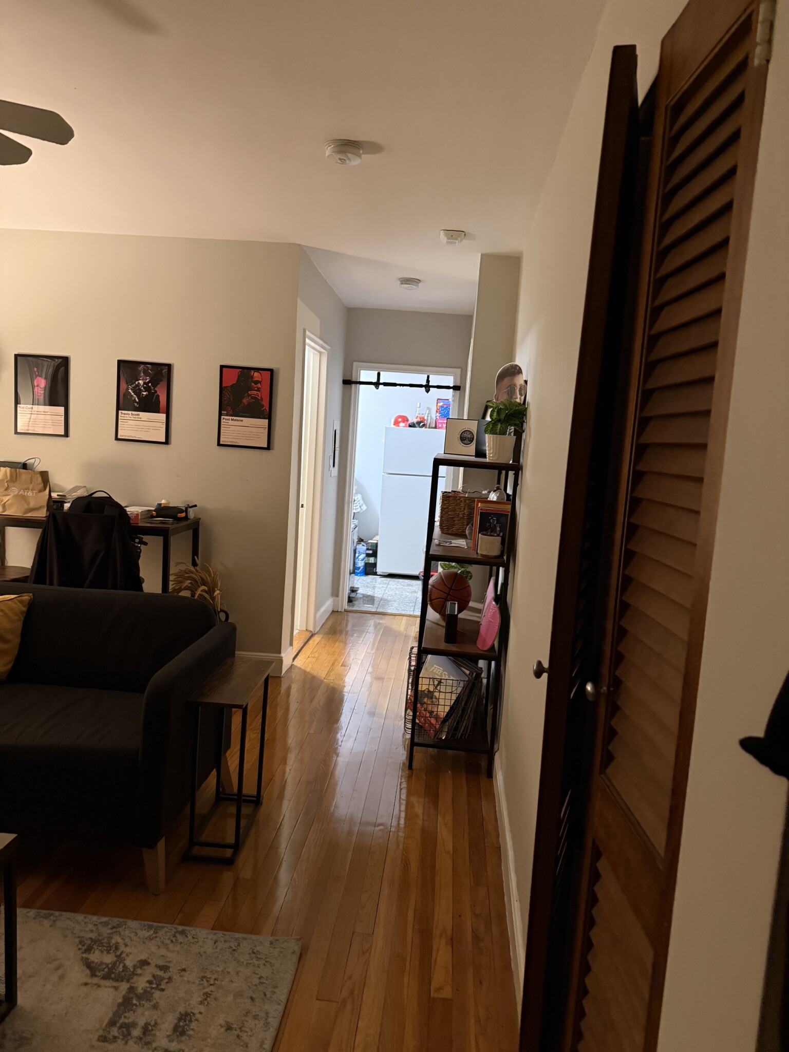 1 bed, 1 bath apartment for rent at 69 Chiswick Rd Unit 4, Brighton — photo 2 of 6