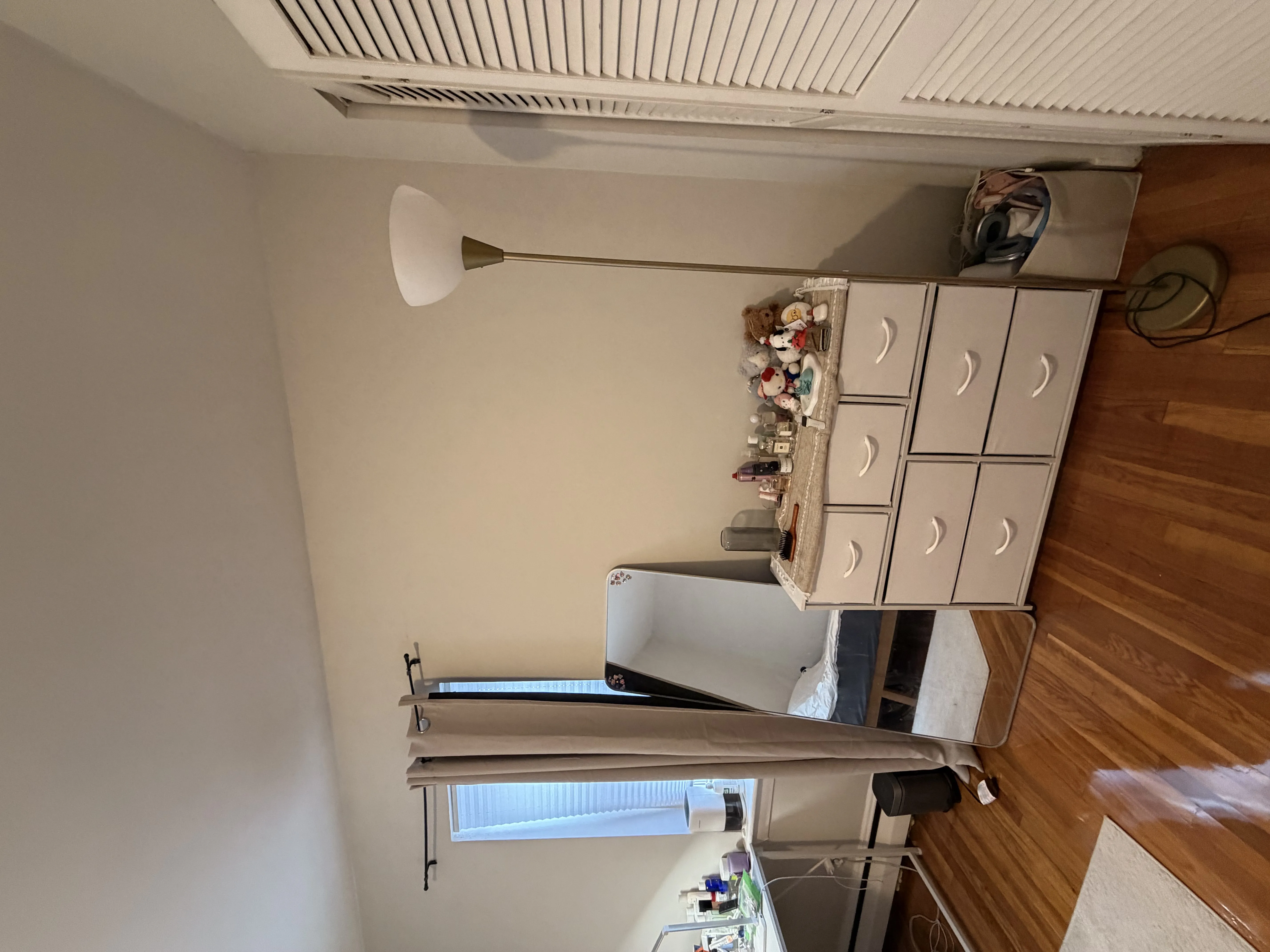 2 bed, 1 bath apartment for rent at 69 Chiswick Rd Unit 6, Brighton — photo 11 of 24
