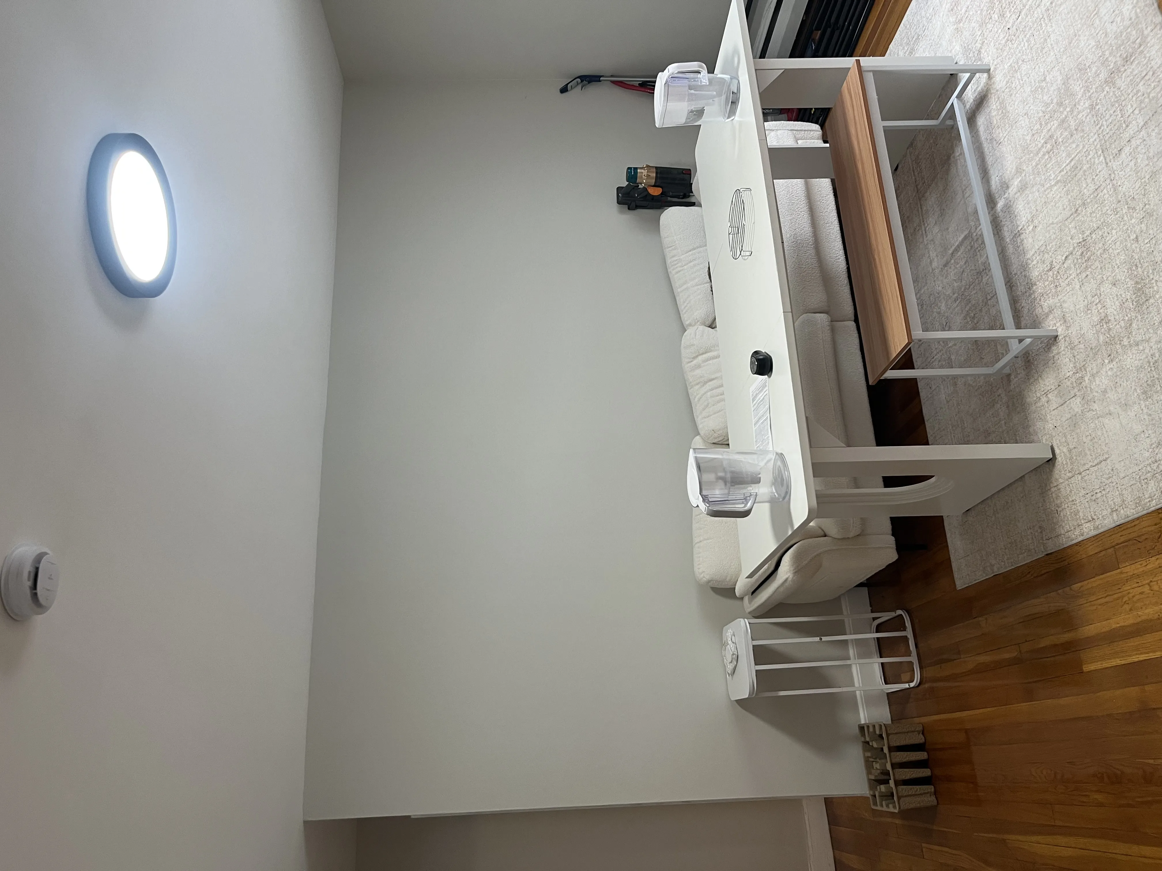 2 bed, 1 bath apartment for rent at 69 Chiswick Rd Unit 6, Brighton