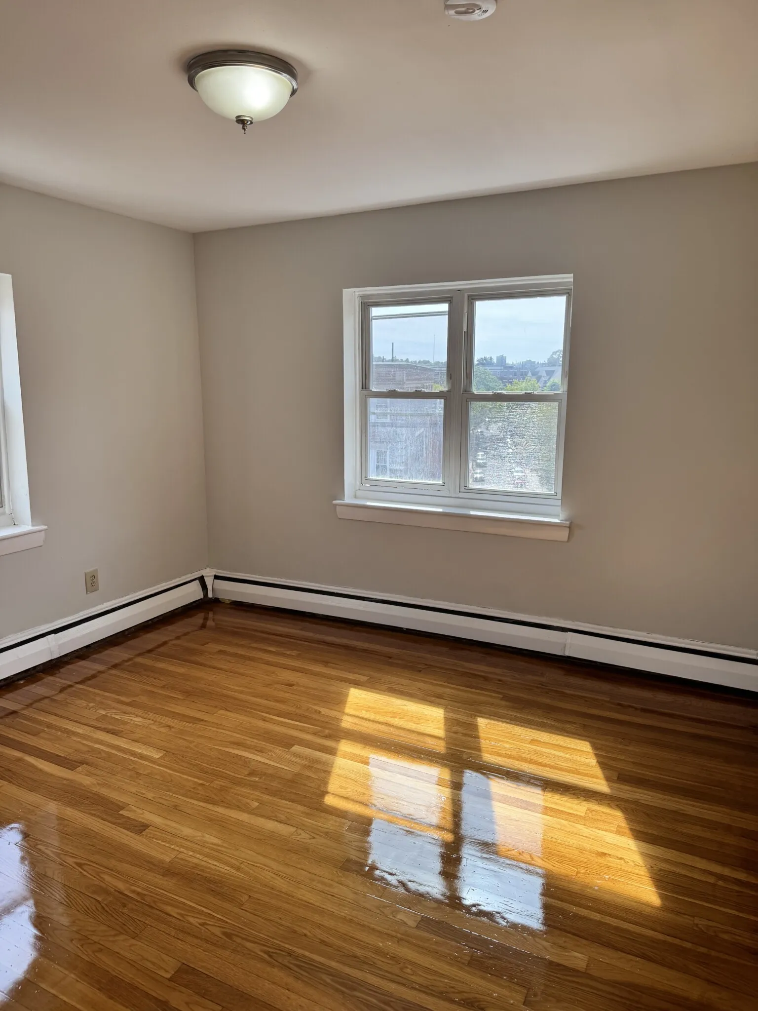 2 bed, 1 bath apartment for rent at 69 Chiswick Rd Unit 9, Brighton — photo 5 of 19