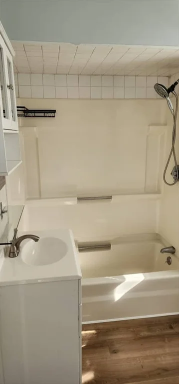 2 bed, 1 bath apartment for rent at 69 Clews Unit 2, Pawtucket — photo 5 of 8