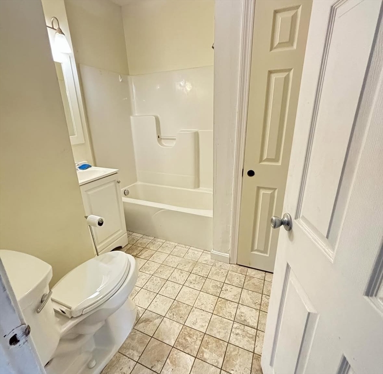 1 bed, 1 bath apartment for rent at 69 Creeden St Unit C, Mansfield — photo 5 of 7