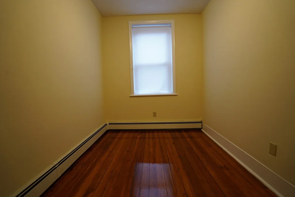 1 bed, 1 bath apartment for rent at 69 Empire St Unit 1P, Allston — photo 5 of 7