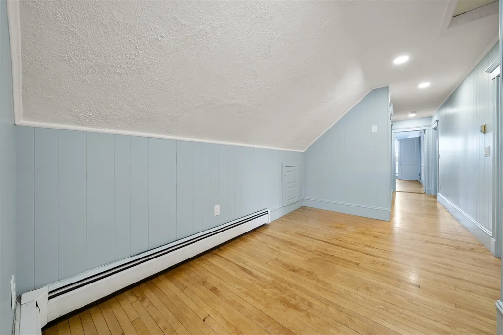 2 bed, 1 bath apartment for rent at 69 Endicott Unit 3, Salem — photo 6 of 21
