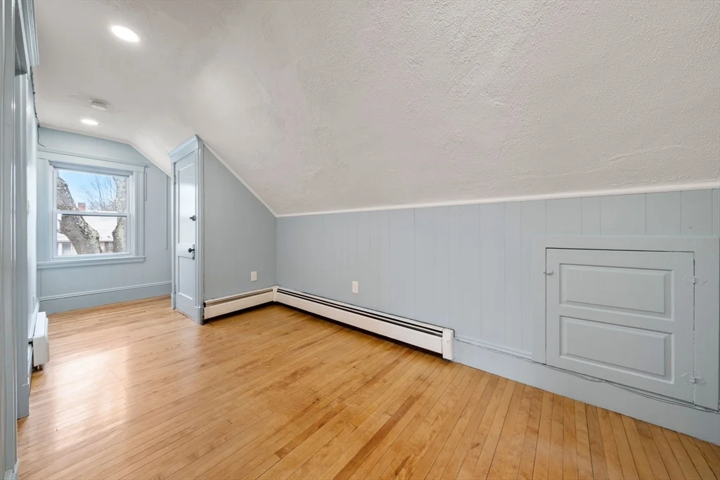 2 bed, 1 bath apartment for rent at 69 Endicott Unit 3, Salem — photo 7 of 21