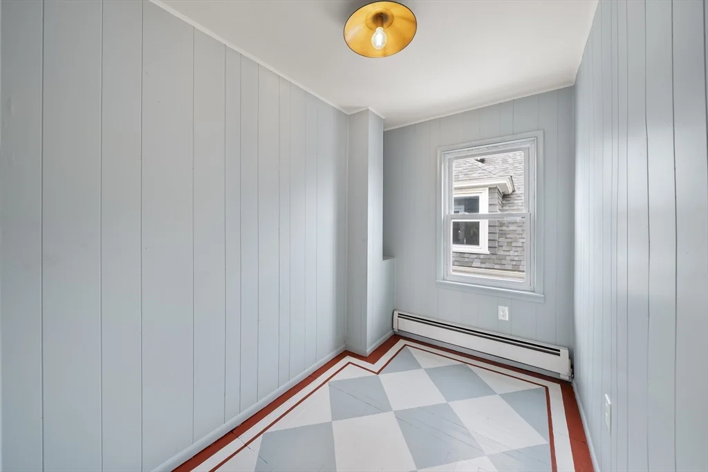 2 bed, 1 bath apartment for rent at 69 Endicott Unit 3, Salem — photo 11 of 21