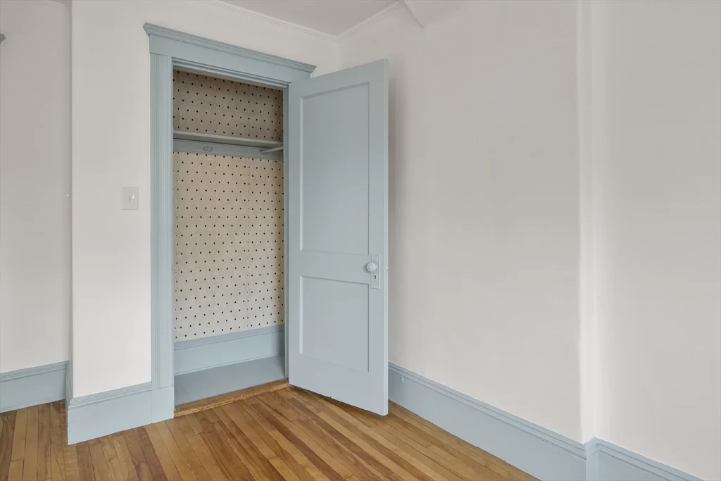 2 bed, 1 bath apartment for rent at 69 Endicott Unit 3, Salem — photo 15 of 21