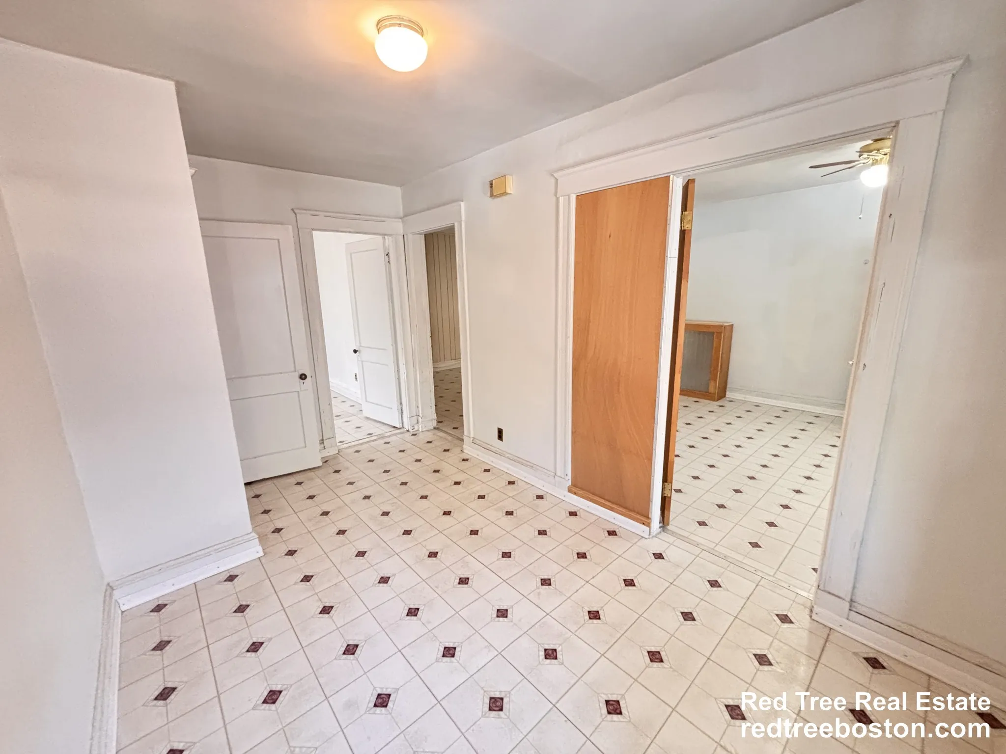 3 bed, 1 bath apartment for rent at 69 Euston Rd Unit 1, Brighton — photo 1 of 14