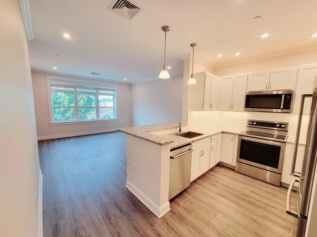 2 bed, 2 bath apartment for rent at 69 Foundry St Unit 508, Wakefield — photo 2 of 25