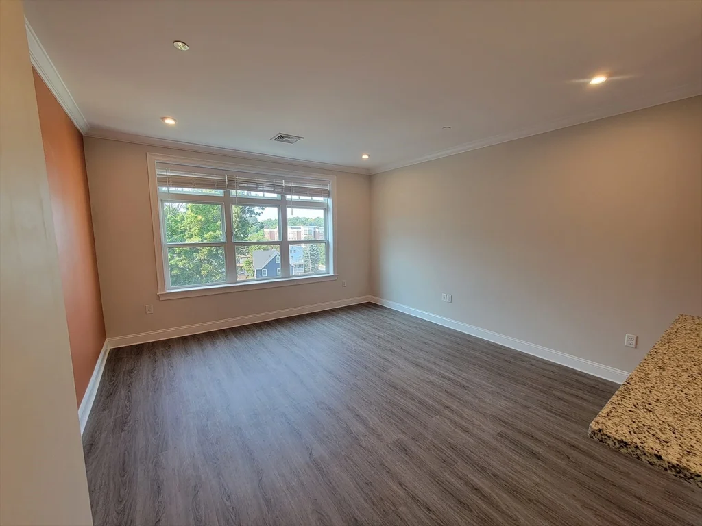2 bed, 2 bath apartment for rent at 69 Foundry St Unit 508, Wakefield — photo 4 of 25