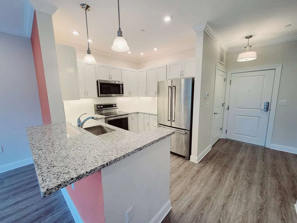 2 bed, 2 bath apartment for rent at 69 Foundry St Unit 508, Wakefield — photo 3 of 25