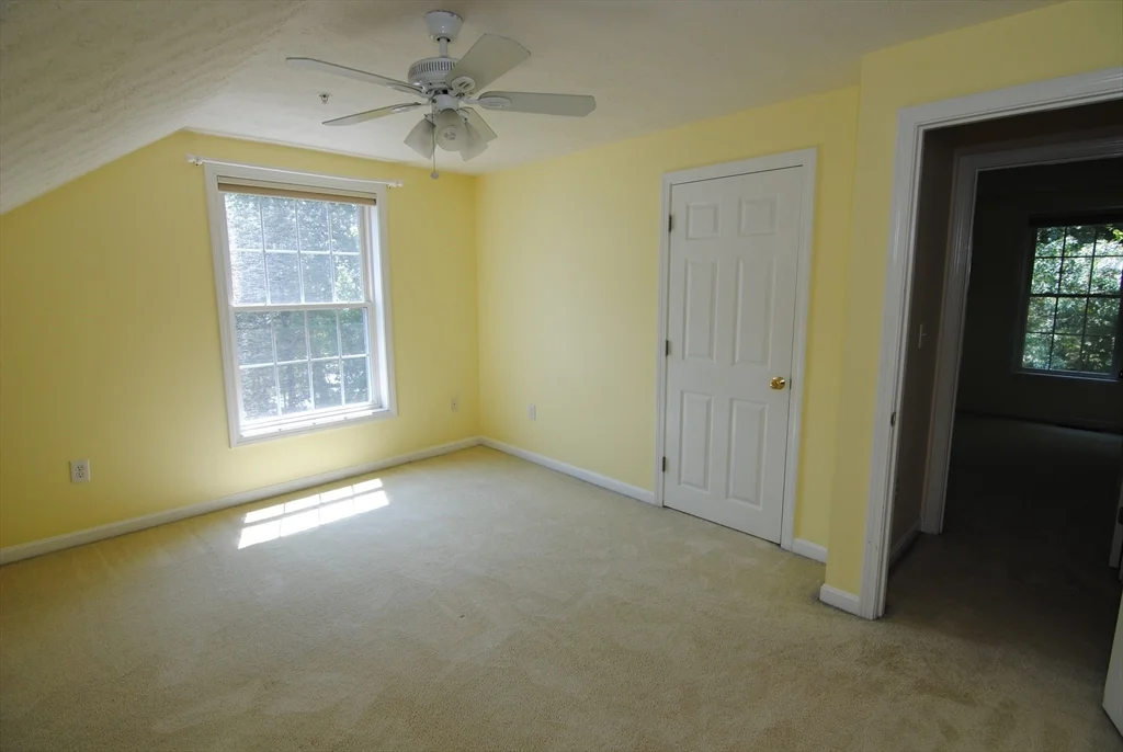 3 bed, 2 bath apartment for rent at 69 Georgetown Unit 69, Nashua — photo 20 of 24