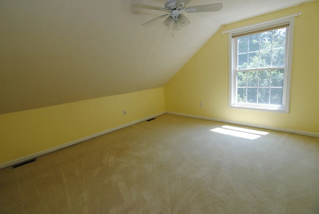 3 bed, 2 bath apartment for rent at 69 Georgetown Unit 69, Nashua — photo 19 of 24
