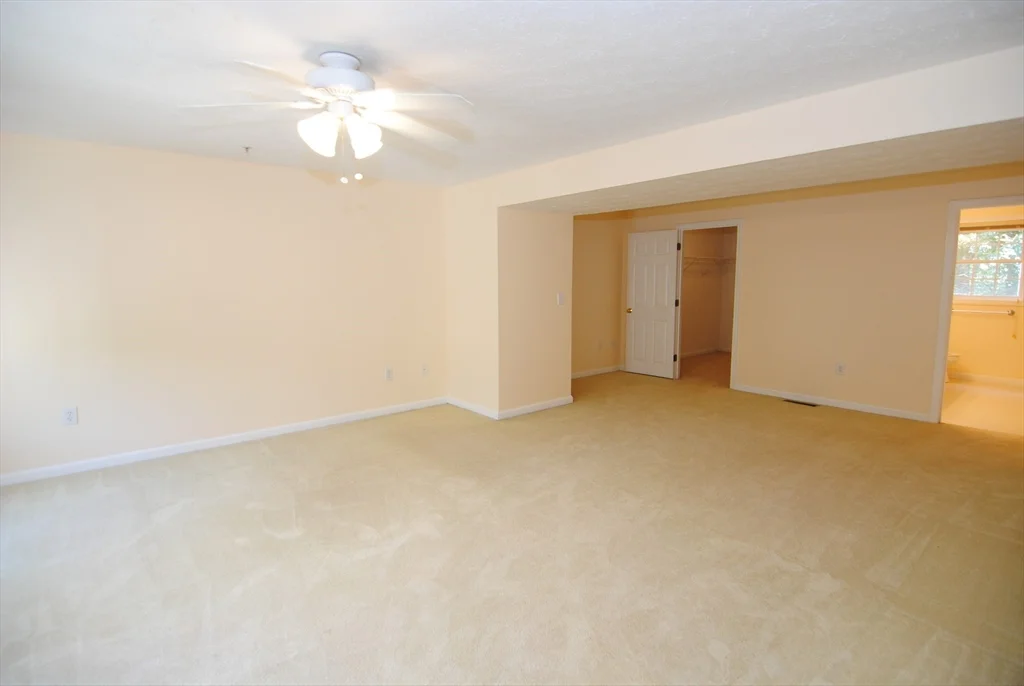 3 bed, 2 bath apartment for rent at 69 Georgetown Unit 69, Nashua — photo 10 of 24