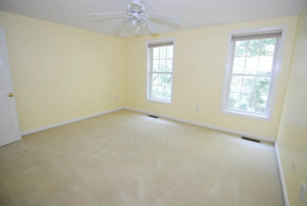 3 bed, 2 bath apartment for rent at 69 Georgetown Unit 69, Nashua — photo 17 of 24