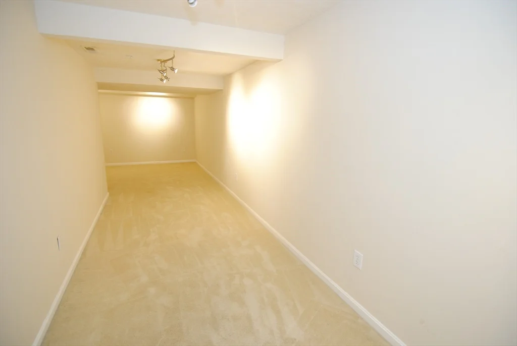 3 bed, 2 bath apartment for rent at 69 Georgetown Unit 69, Nashua — photo 22 of 24