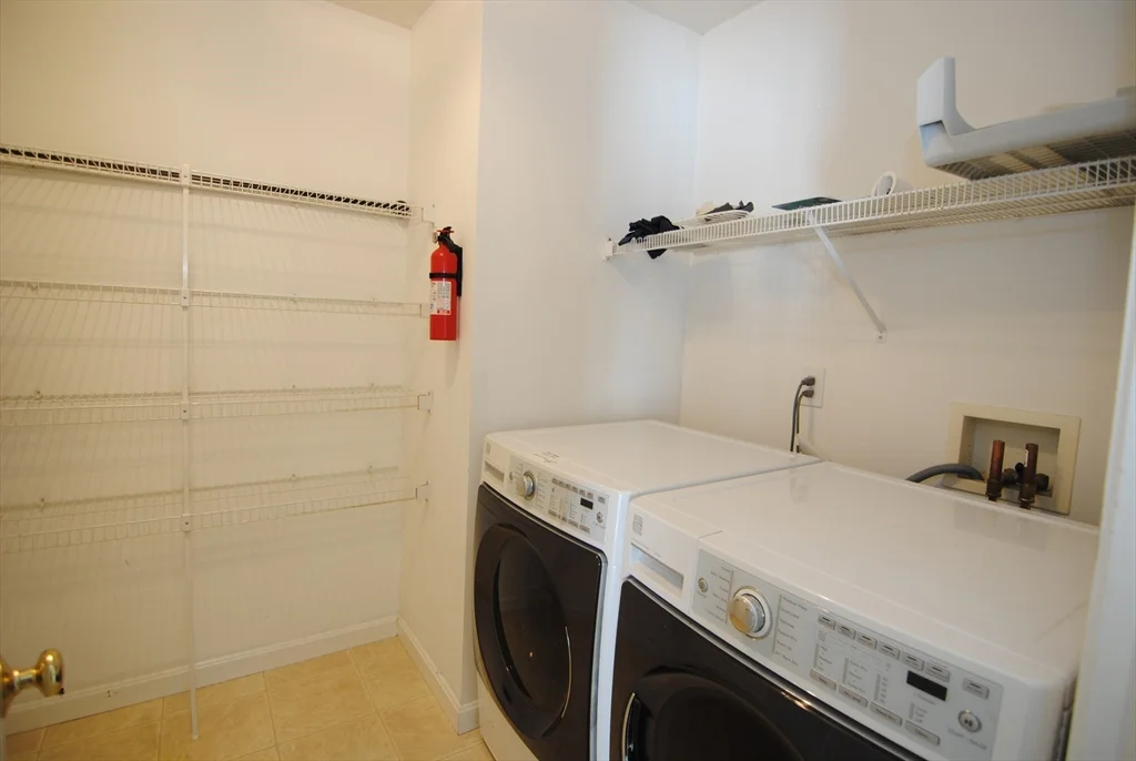 3 bed, 2 bath apartment for rent at 69 Georgetown Unit 69, Nashua — photo 7 of 24