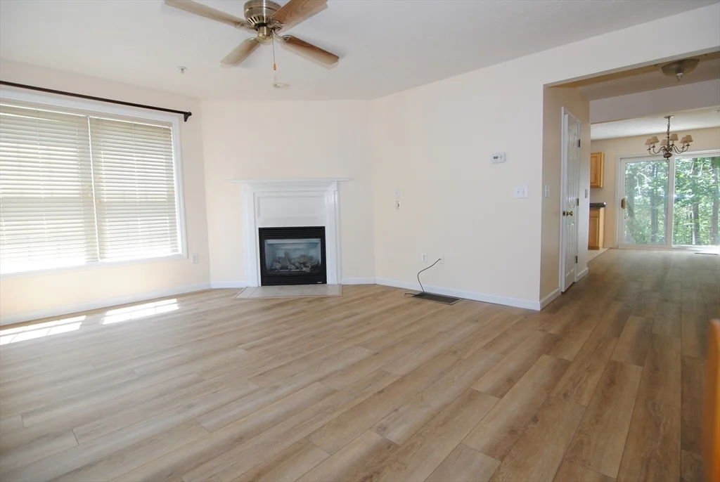 3 bed, 2 bath apartment for rent at 69 Georgetown Unit 69, Nashua — photo 1 of 24