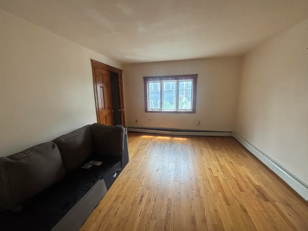 2.5 bed, 1 bath apartment for rent at 69 Gore St Unit 2f, East Cambridge — photo 3 of 9