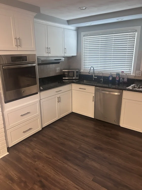 3 bed, 2 bath apartment for rent at 69 Griffin Rd, Framingham — photo 5 of 21
