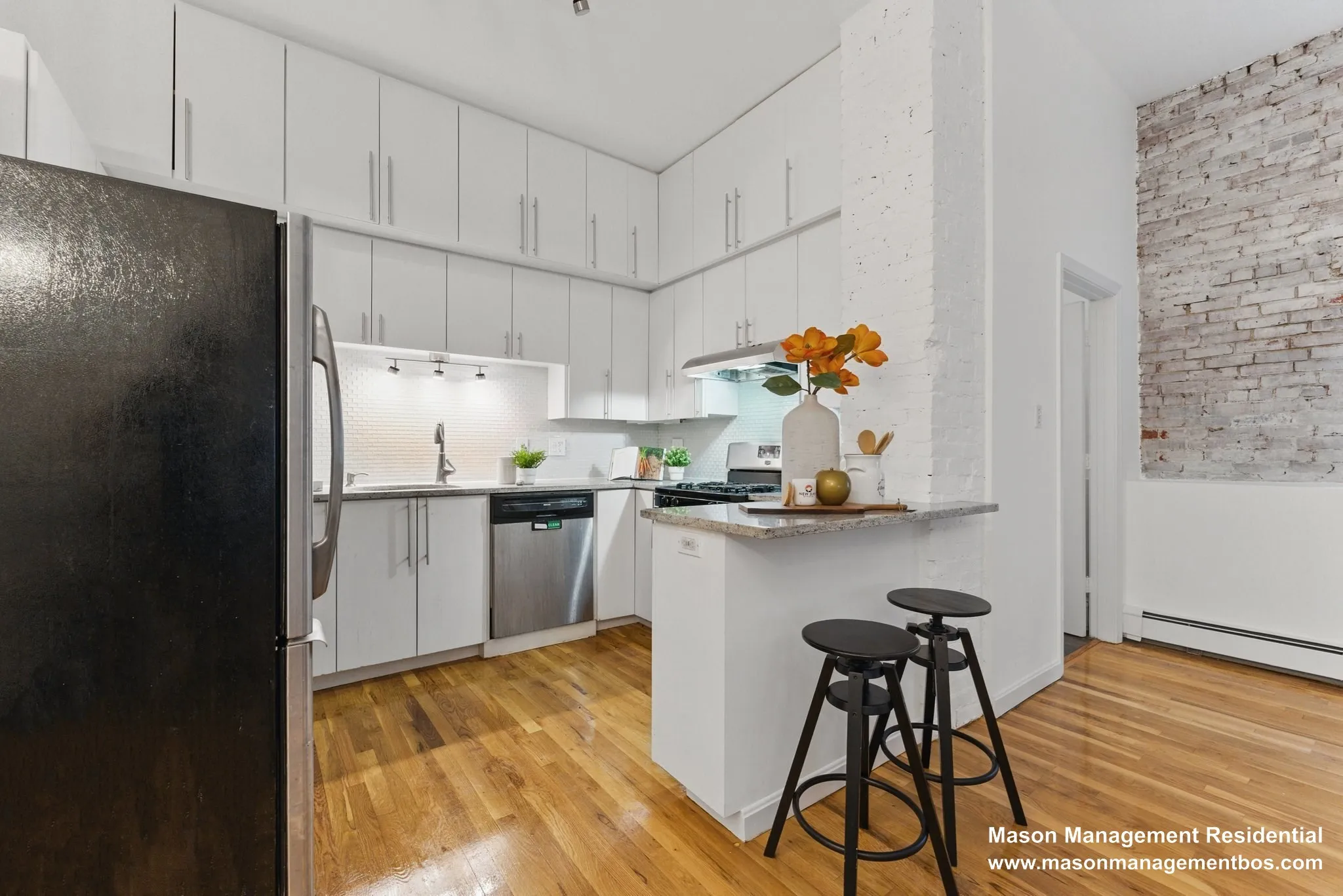 2 bed, 2 bath apartment for rent at 69 Harvey St Unit 1, North Cambridge — photo 3 of 23