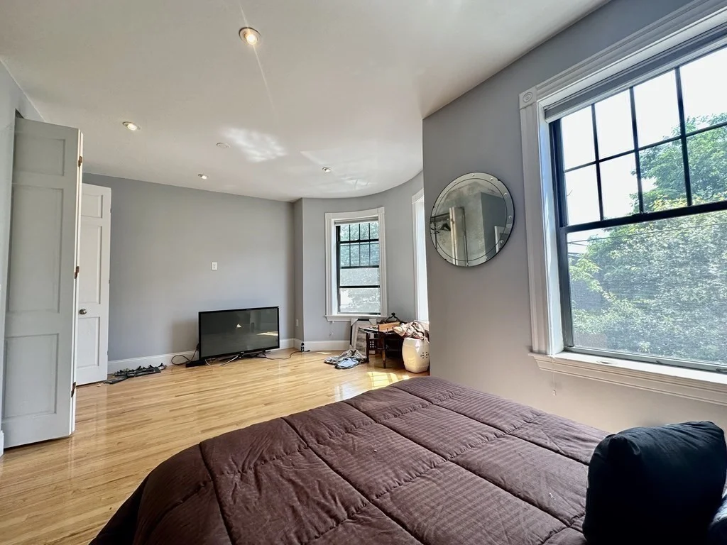 2 bed, 1.5 bath apartment for rent at 69 Highland St Unit 2, Roxbury — photo 5 of 25