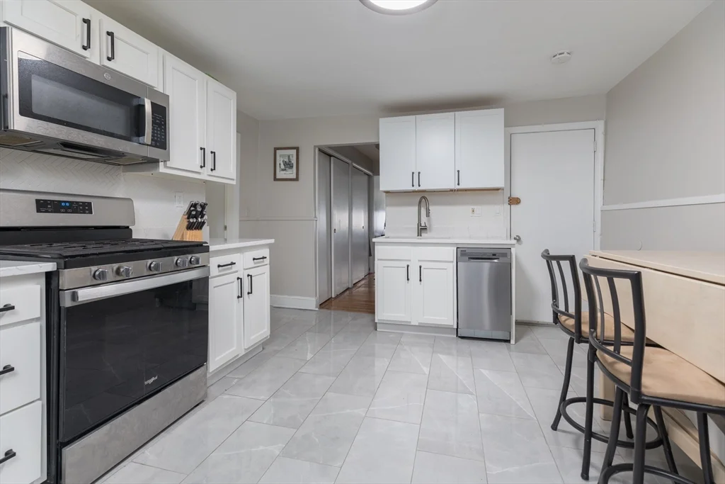 2 bed, 1 bath apartment for rent at 69 I St Unit 3, South Boston — photo 6 of 14