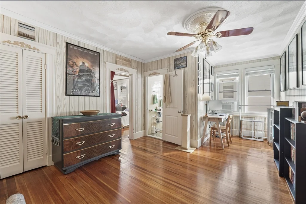 1 bed, 1 bath apartment for rent at 69 Jaques St Unit 3, Winter Hill — photo 2 of 6