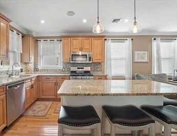 3 bed, 1 bath apartment for rent at 69 Jaques Unit 4, Somerville — photo 4 of 16