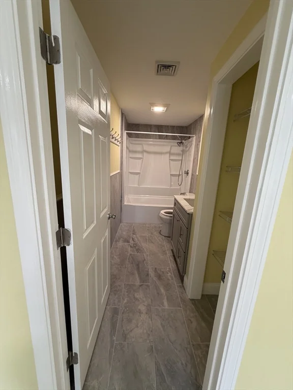 3 bed, 1 bath apartment for rent at 69 Jencks St Unit 2, Fall River — photo 6 of 11