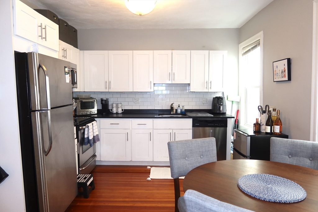 3 bed, 1 bath apartment for rent at 69 Marine Rd Unit 2, South Boston — photo 6 of 19