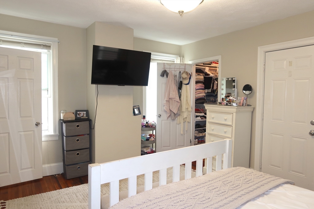 3 bed, 1 bath apartment for rent at 69 Marine Rd Unit 2, South Boston — photo 15 of 19