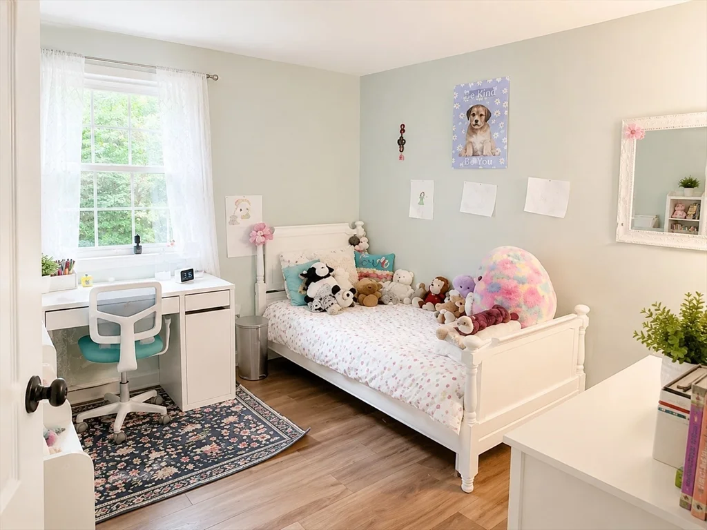 3 bed, 1 bath apartment for rent at 69 Montgomery Dr, Plymouth — photo 10 of 15