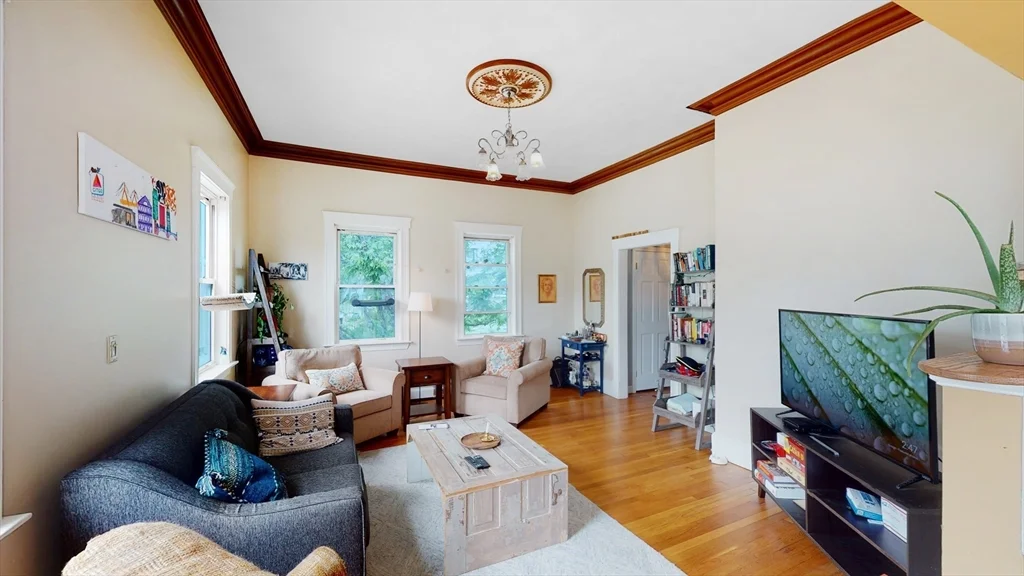4 bed, 2 bath apartment for rent at 69 Myrtle St Unit 4, Somerville — photo 1 of 15