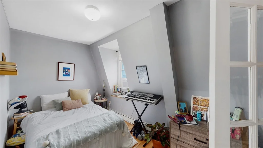 4 bed, 2 bath apartment for rent at 69 Myrtle St Unit 4, Somerville — photo 10 of 15