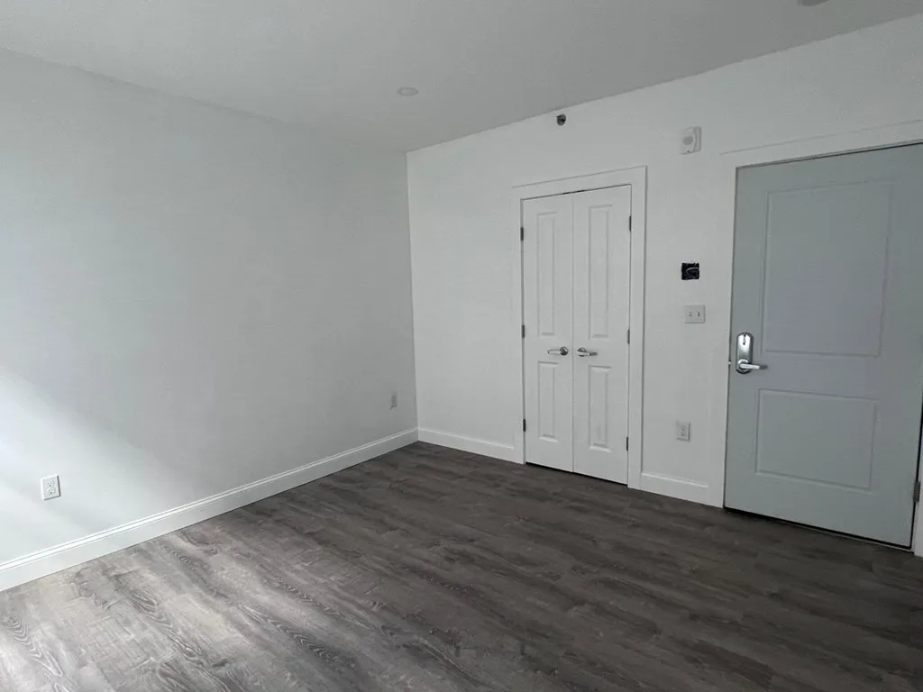 Studio bed, 4+ bath apartment for rent at 69 North Common Unit 5, Lynn — photo 14 of 22